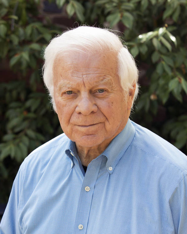 Джеймс Холлис